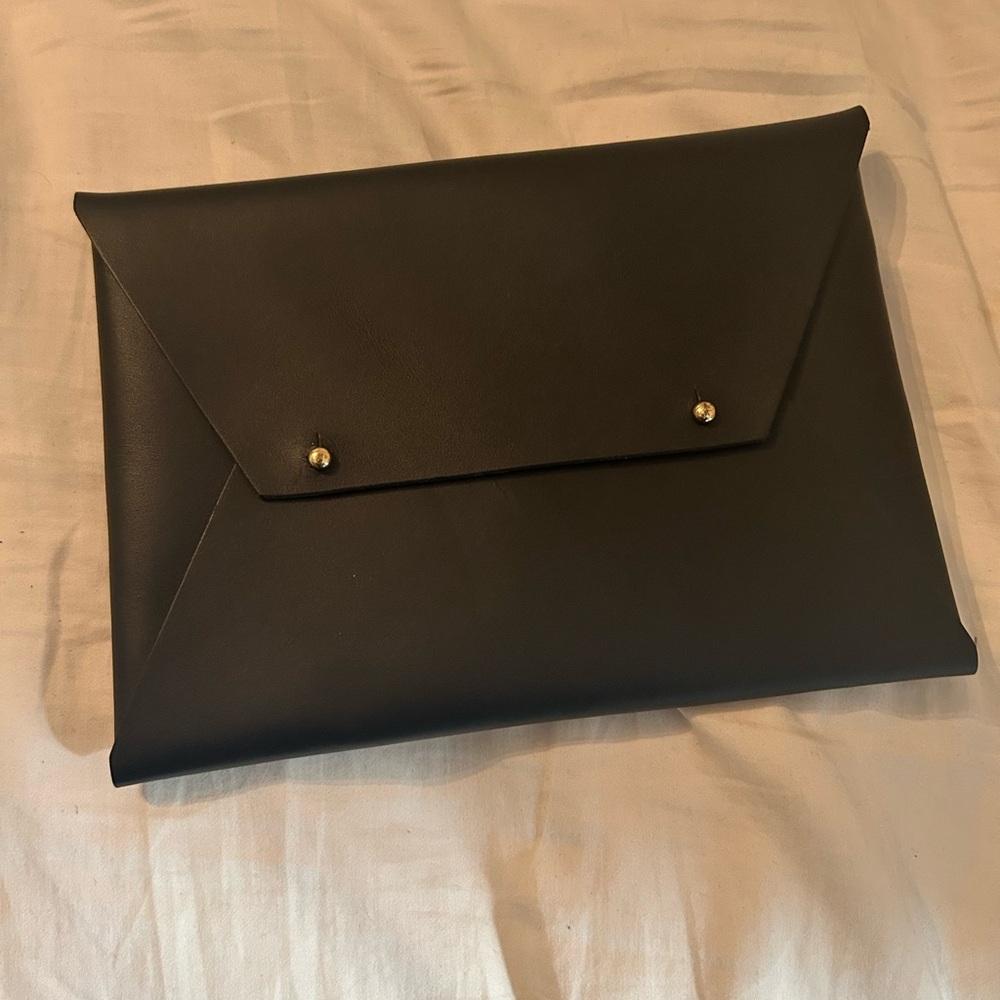 Tribe Alive Black Leather Pouch